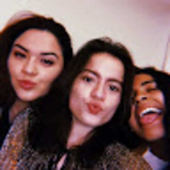 Meet your Posher, Catherine - Picture 1 of 1